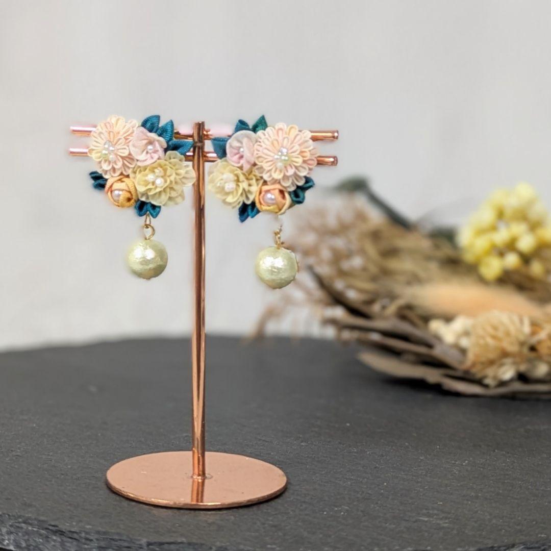 【オーダー】　つまみ細工　ピアス　②ピンク黄丸　半クス　金属アレルギ　 絹