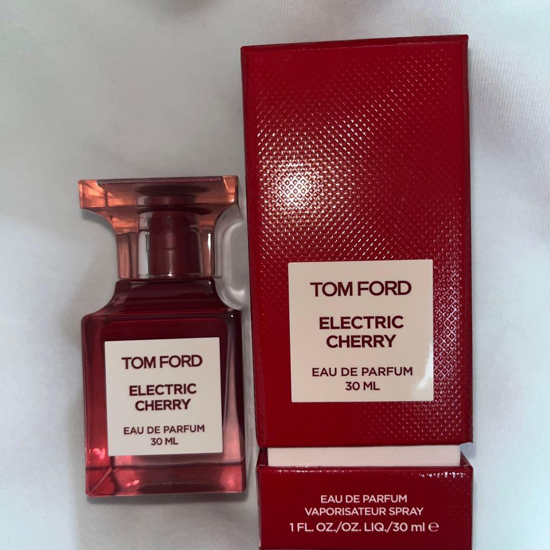 トムフォード　エレクトリックチェリー　30mlほぼ未使用