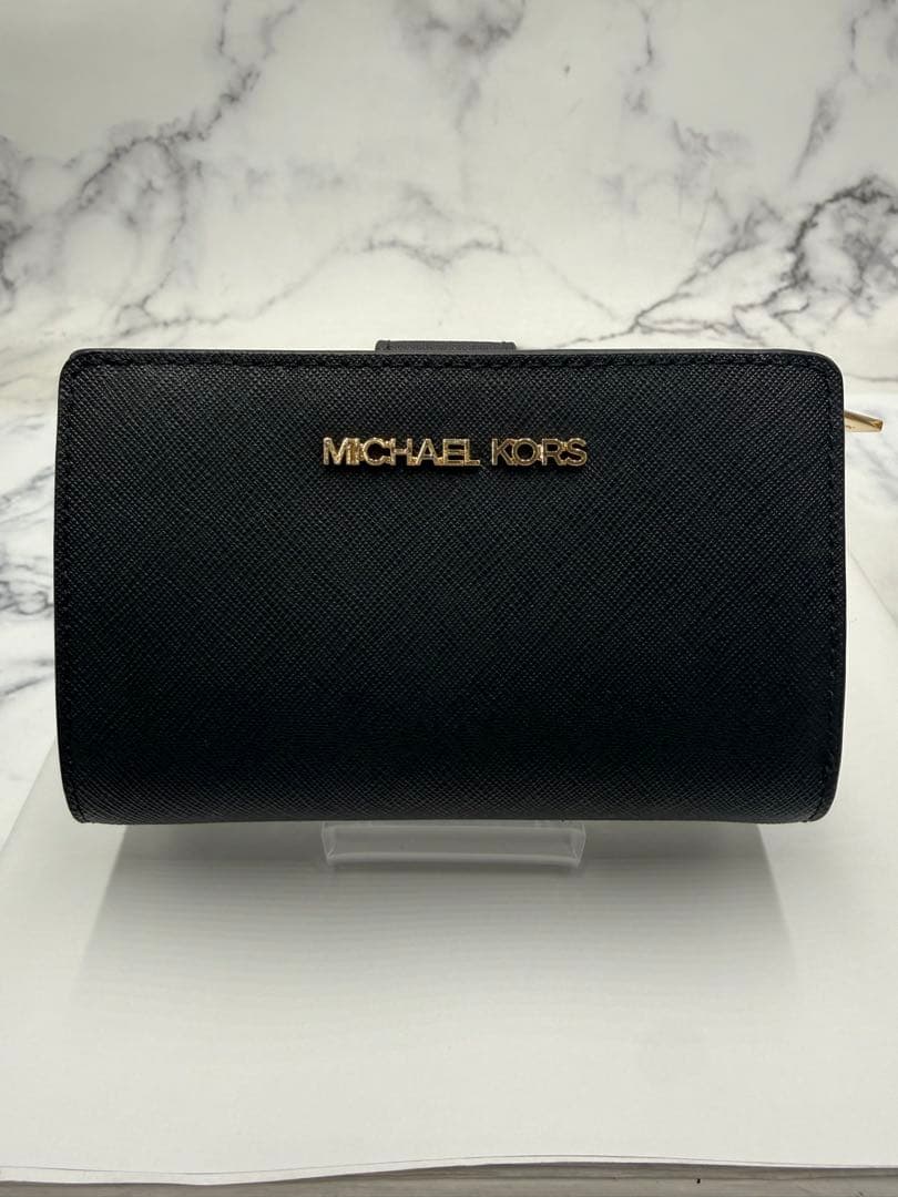 未使用品！MICHAEL KORS マイケルコース ブラック 二つ折り財布