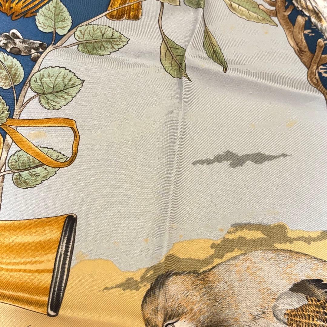 エルメス HERMES シルクスカーフ ネイビー うさぎ キツネ　大判スカーフ