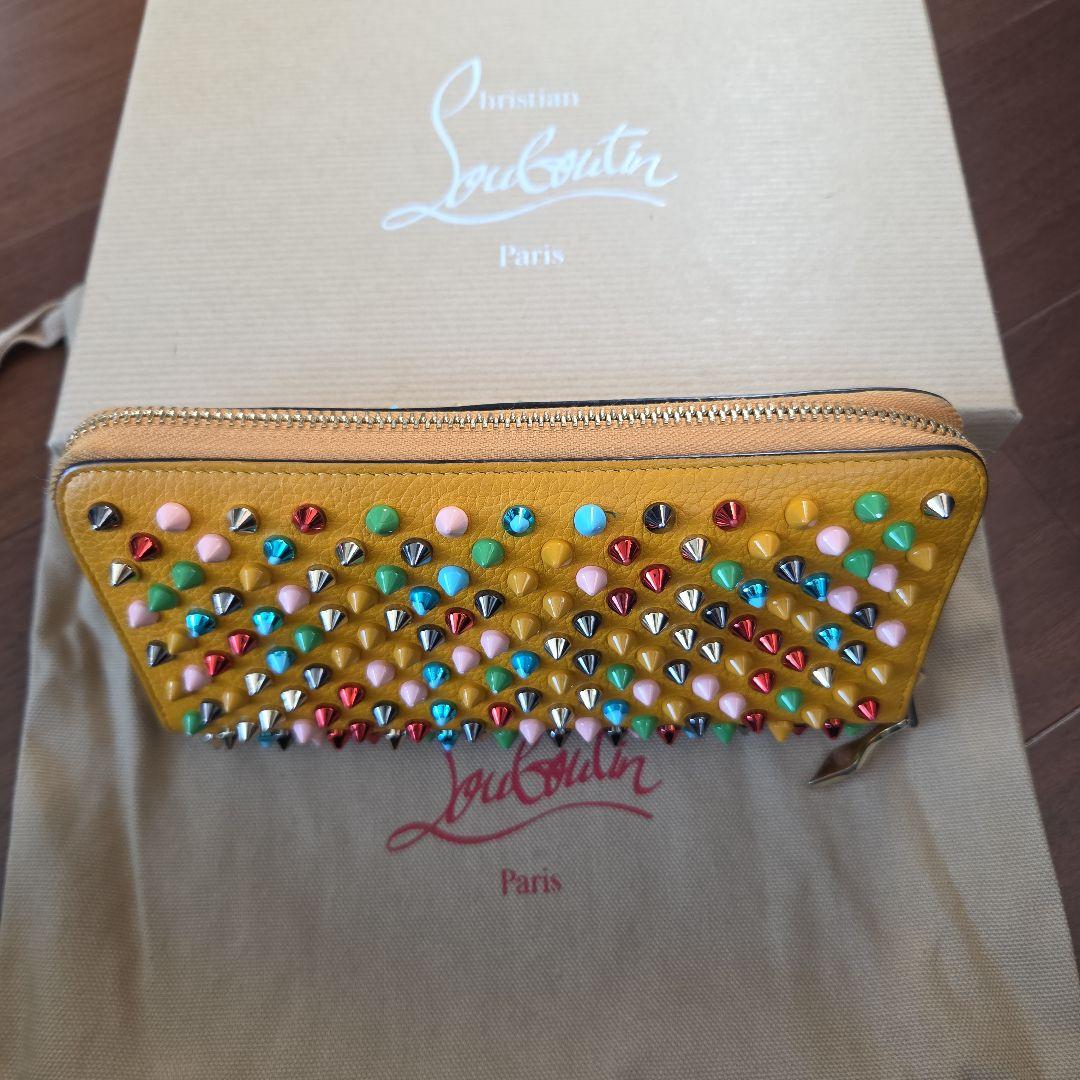 クリスチャンルブタン パネトーネ マルチカラースタッズ