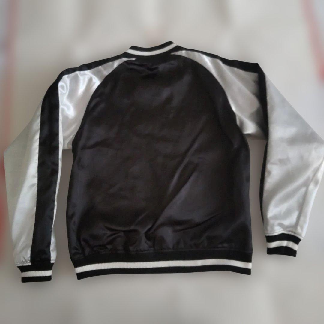 美品　抜刀娘　刺繍入りサテン スカジャン リバーシブル　M　メンズ&レディース