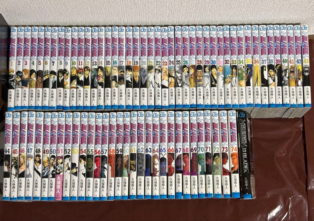 BLEACH ブリーチ　漫画　全巻　1〜74巻　セット　＋おまけ本付き　良品