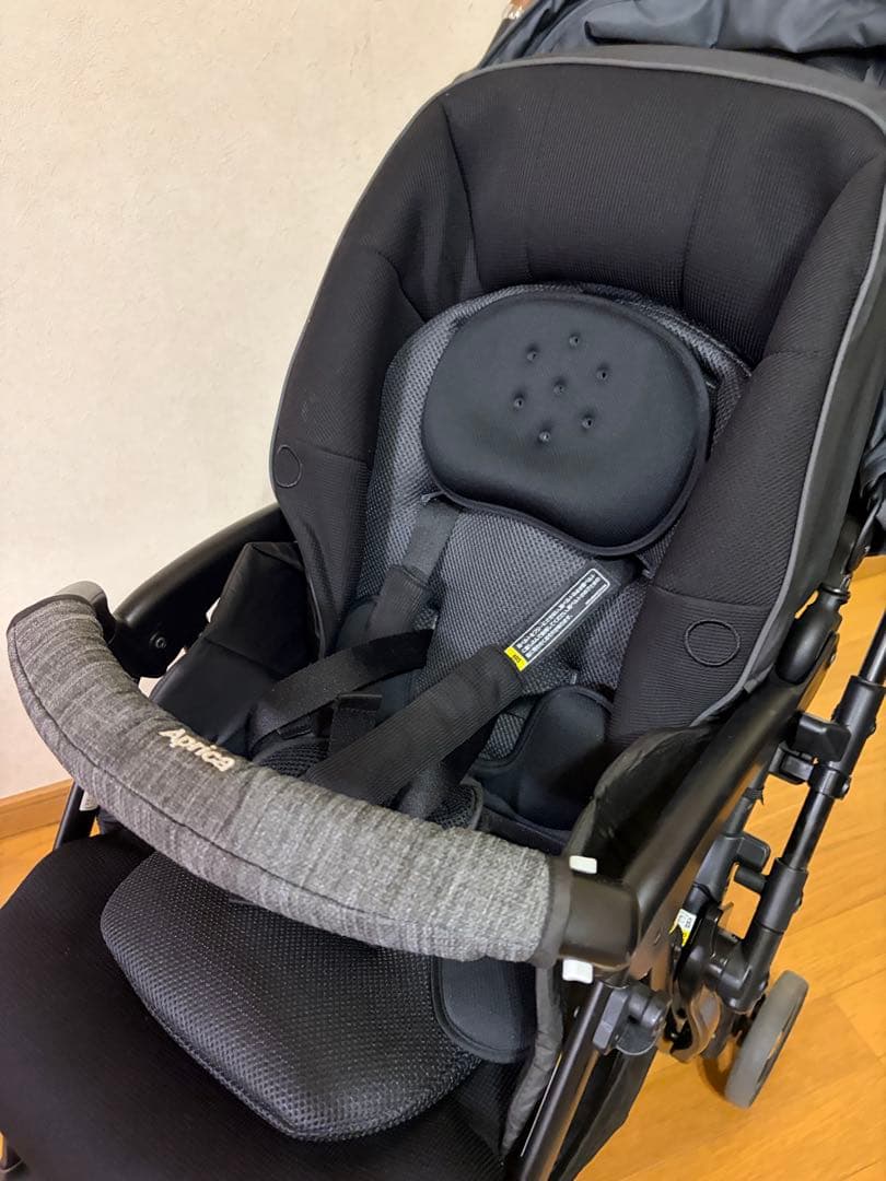 【美品】Aprica アップリカ ラクーナビッテクッション 2023年ベビーカー