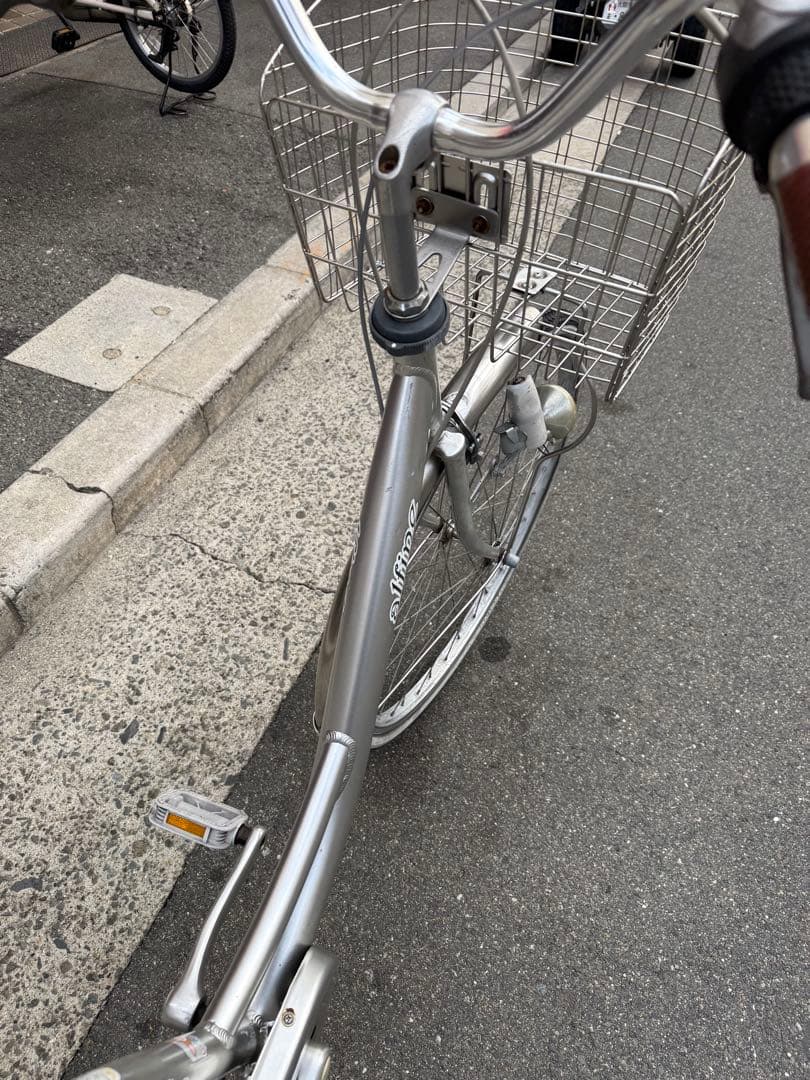 180 自転車 大阪市 【引取り限定】 訳アリ 激安 26インチ 変速付き