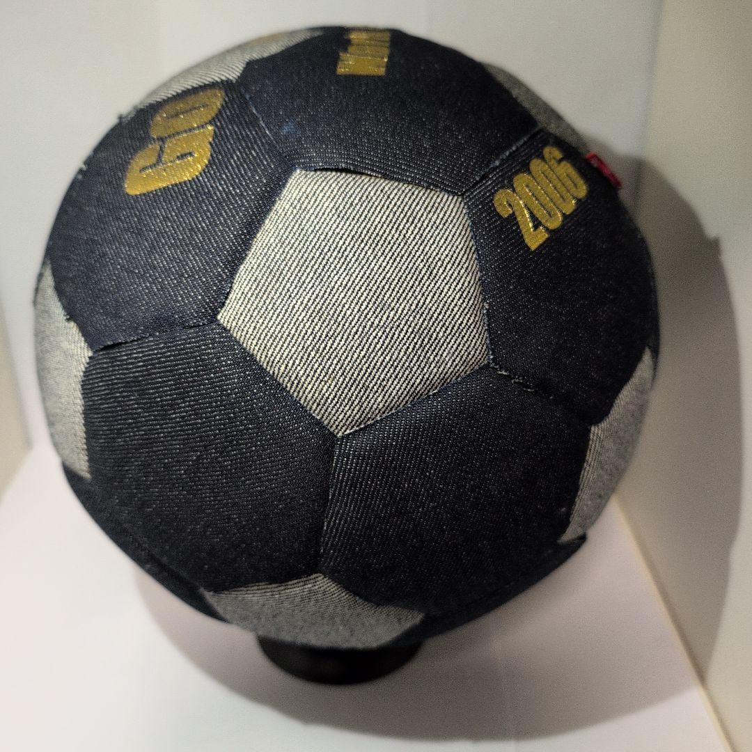 サッカーワールドカップドイツ大会出場記念 中田英寿直筆サイン入りサッカーボール