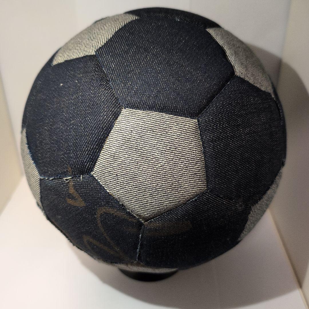 サッカーワールドカップドイツ大会出場記念 中田英寿直筆サイン入りサッカーボール