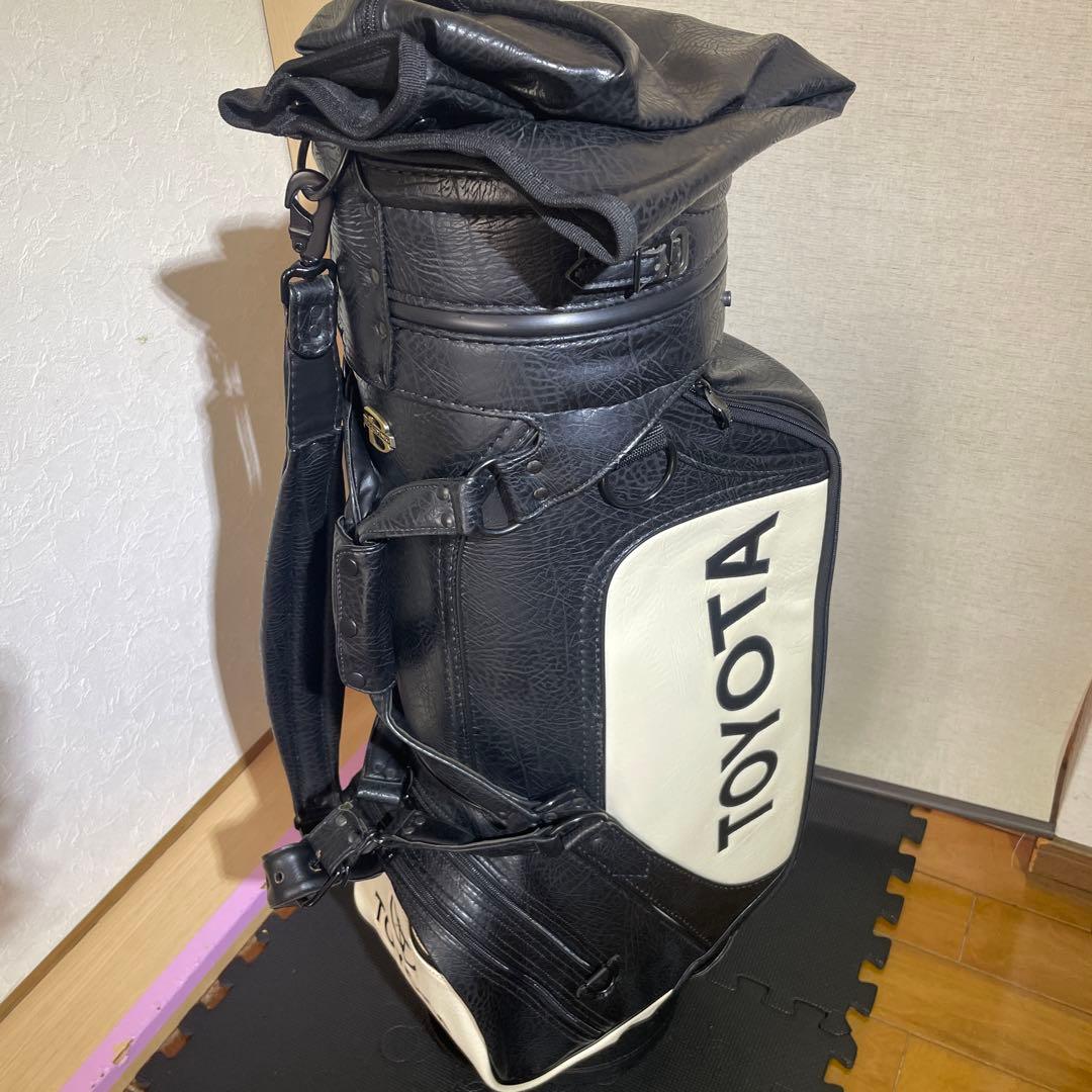 lnoway ブリーフィング社製TOYOTAロゴ キャディバッグ 黒/白