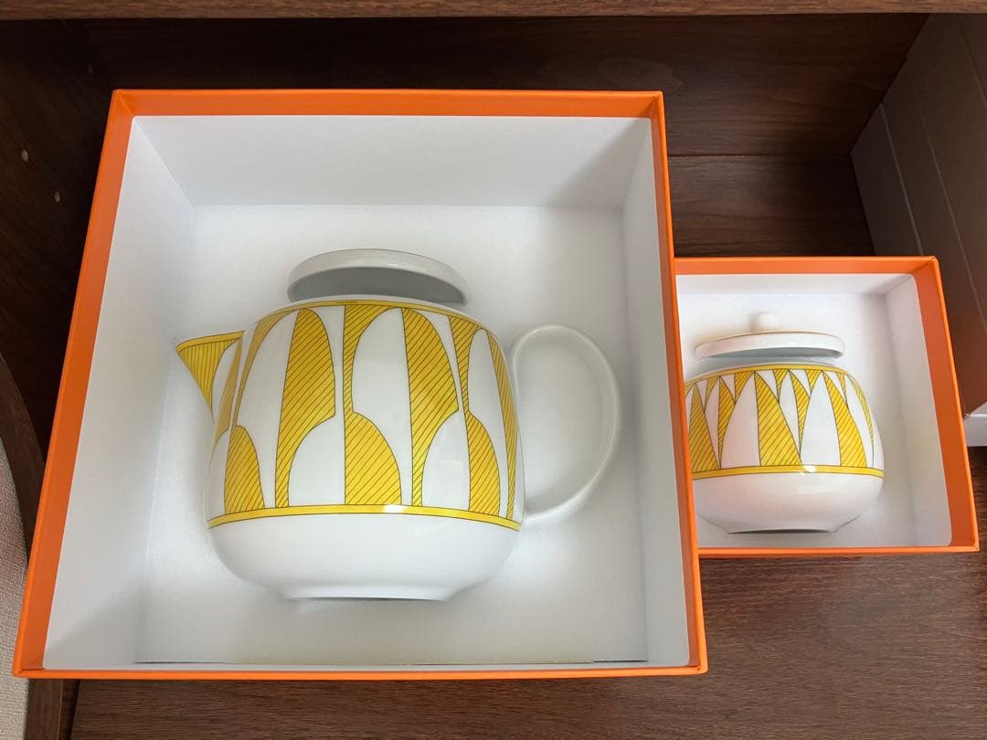 ソレイユ ドゥ エルメス ティーポット　シュガーポット　ティーカップセット