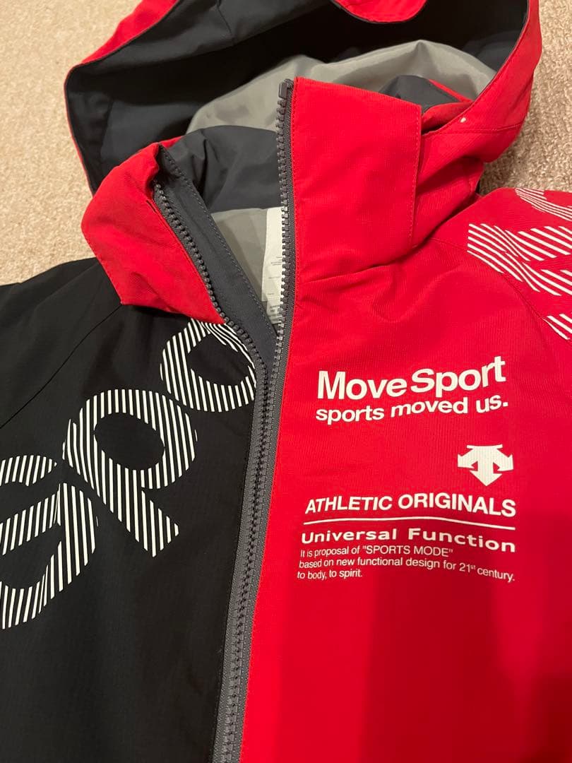 美品　DESCENTE デサント スキーウェア スノーボードウェア160