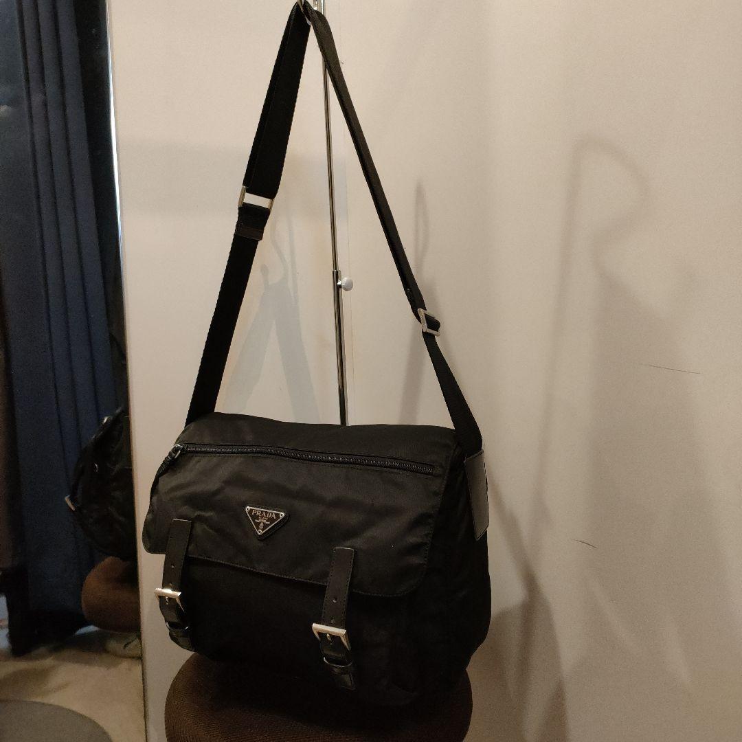 PRADA プラダ メッセンジャーバッグ ブラック 三角ロゴ