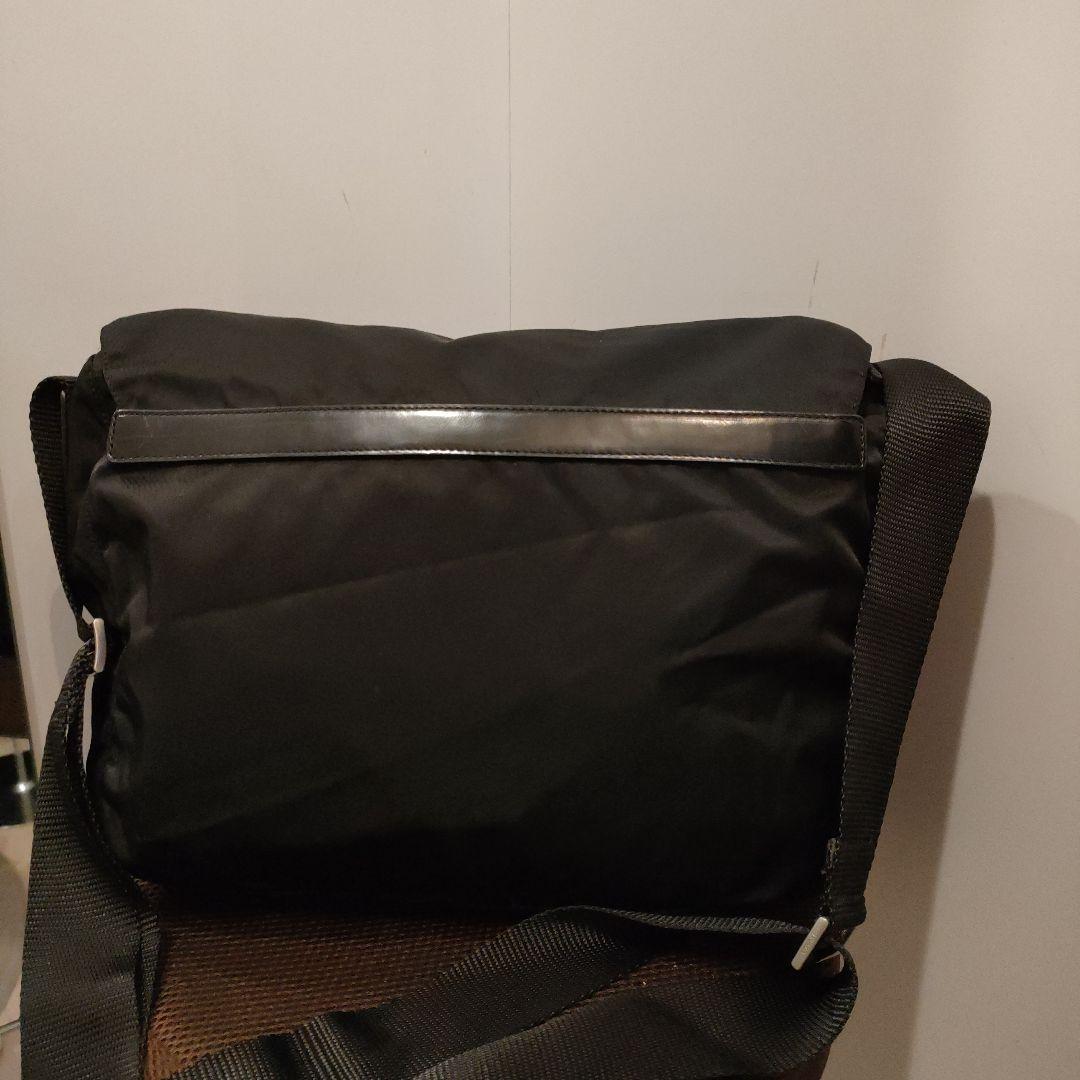 PRADA プラダ メッセンジャーバッグ ブラック 三角ロゴ