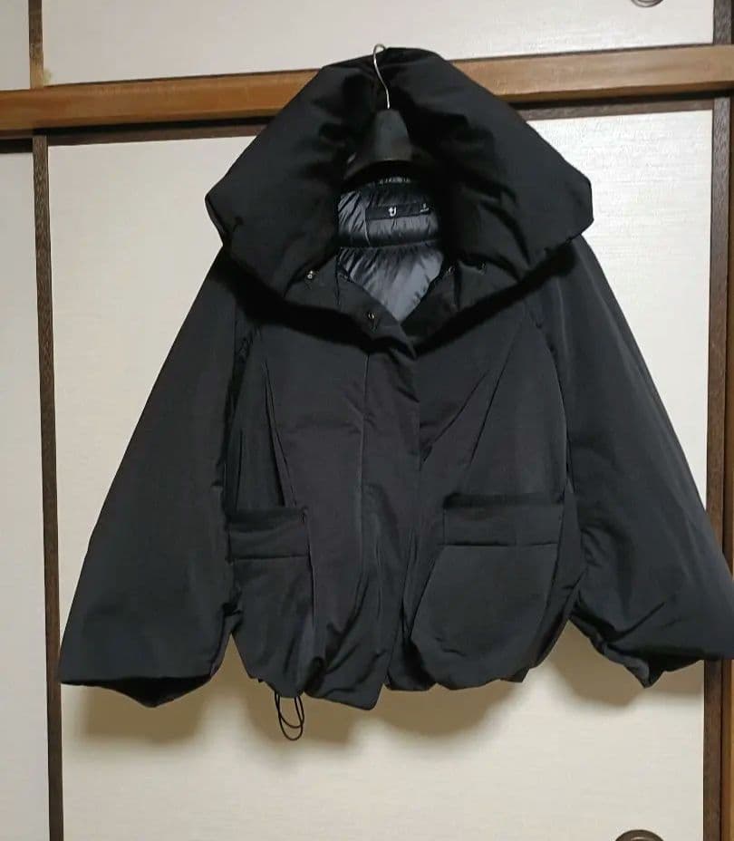 ユニクロ＋J ハイブリッドダウンジャケット　ブラック　Ｓサイズ
