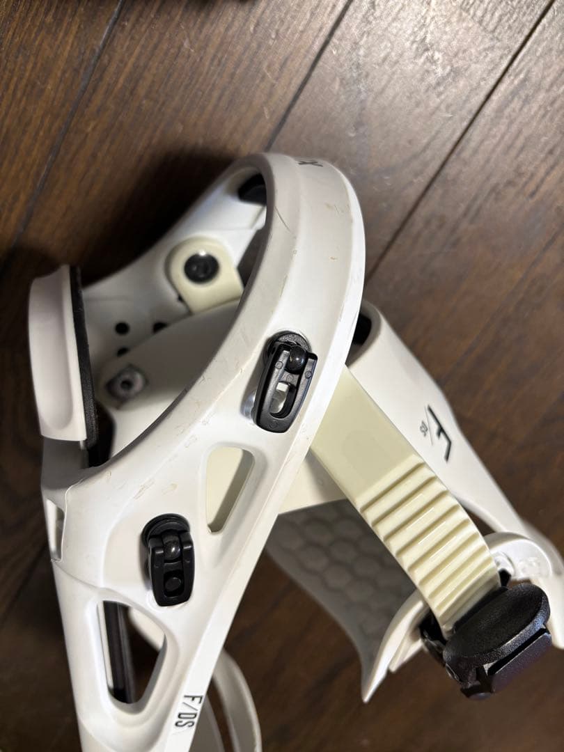 フラックス　FLUX DS 19-20 スノーボードビンディング 白