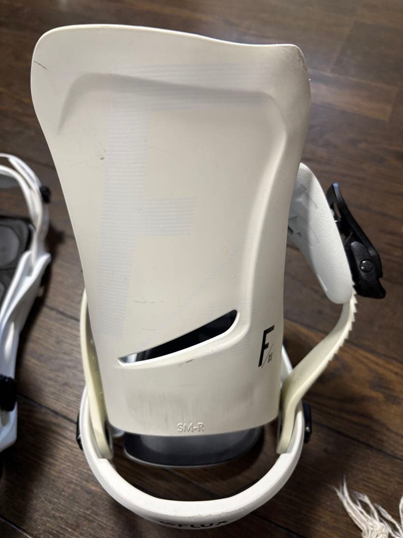 フラックス　FLUX DS 19-20 スノーボードビンディング 白