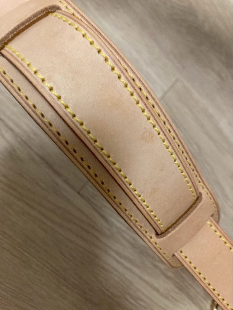 LOUISVUITTON ルイヴィトン キーポル バンドリエール