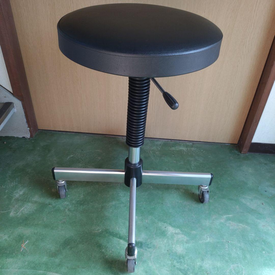 お買い得♪高さ調節可能な回転チェア