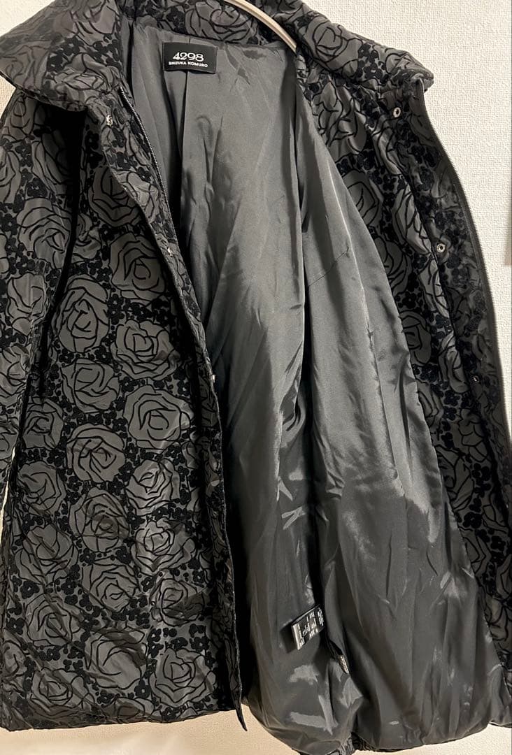 値下げ　即日発送4298 SHIZUKA KOMURO ダウンコートAラインL黒