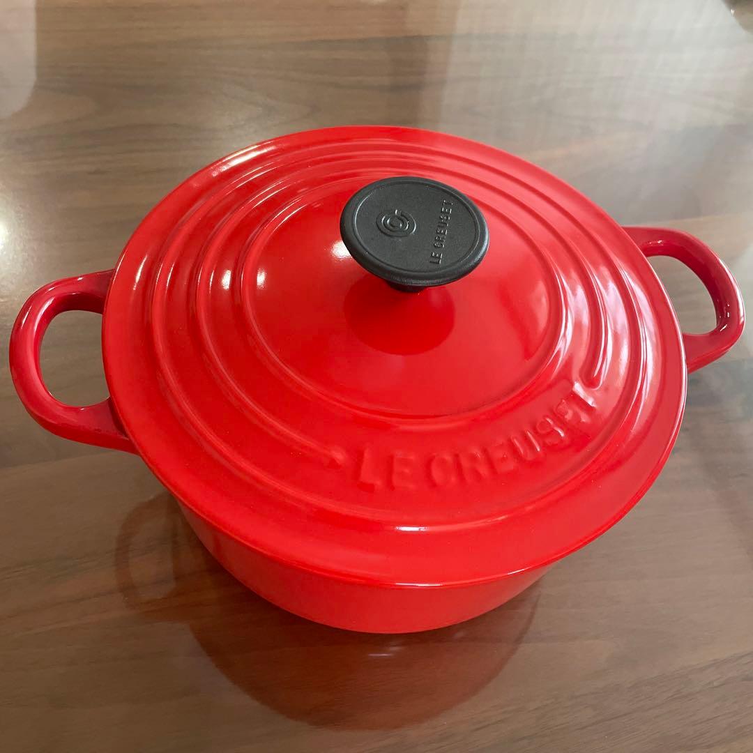☆美品☆ ルクルーゼ　ココットロンド　鍋　18cm