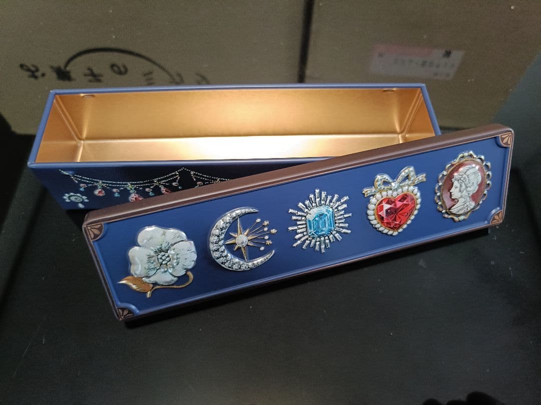 ビジュー缶（青）50缶入