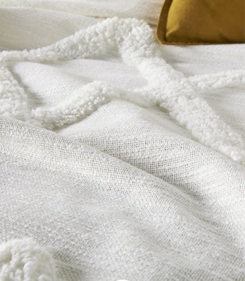 新品☆ 完売　LAREDOUTE ベットカバー　ベットスロー