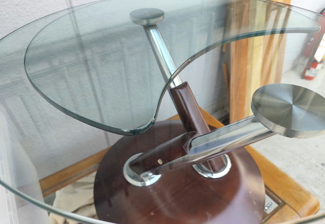 Masu　ロナルドシュミット　可動式円形ガラステーブル
