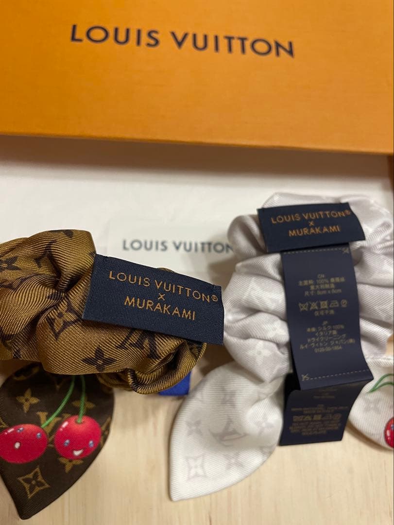 【美品】LOUIS VUITTON シュシュ・モノグラム・チェリー村上隆コラボ