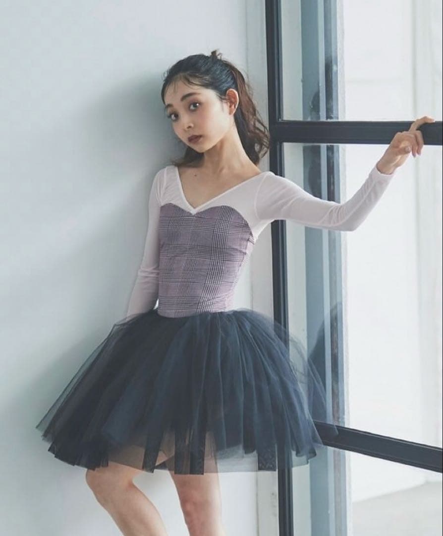 Stina 長袖レオタード　type V/ Pサイズ