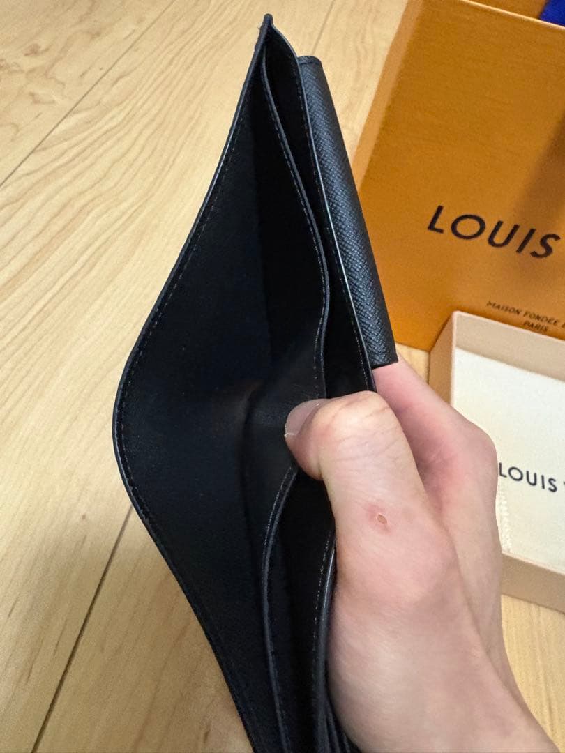 LOUIS VUITTON 財布