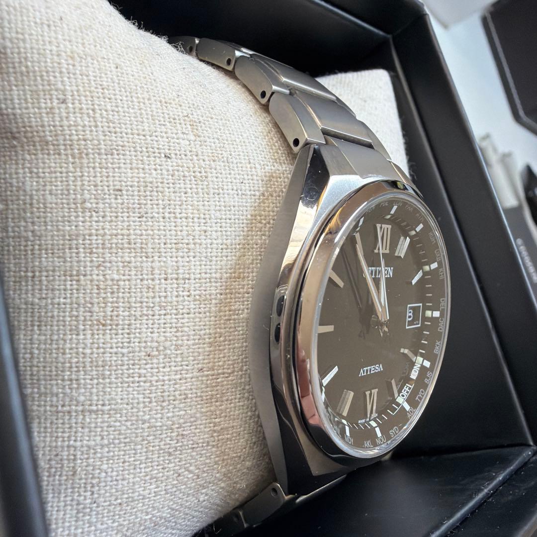 CITIZEN ATTEZA CB1120-50G チタン　エコドライブ