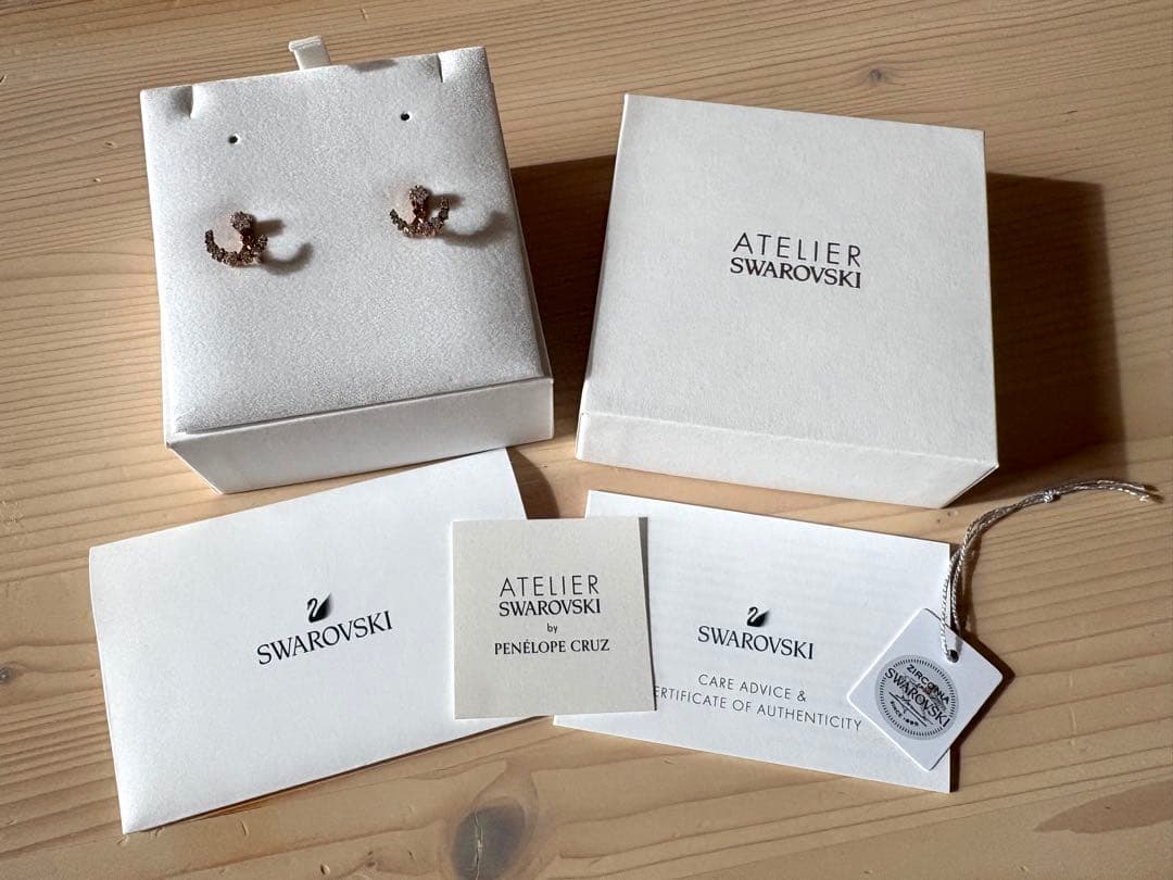 スワロフスキー ピアス ATELIER ペネロペ 愛の不時着