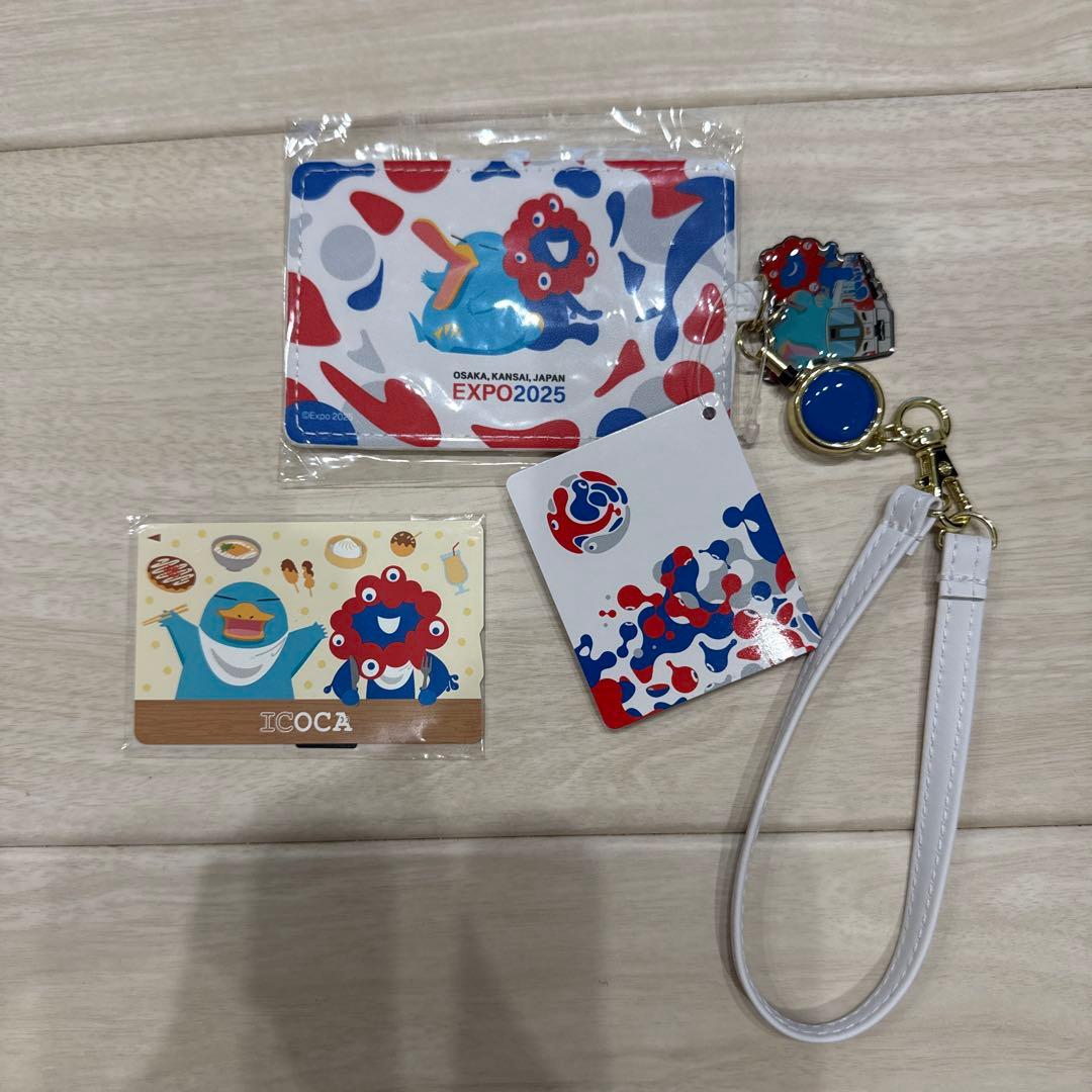 万博限定　ミャクミャク合皮パスケースICOCAのセット
