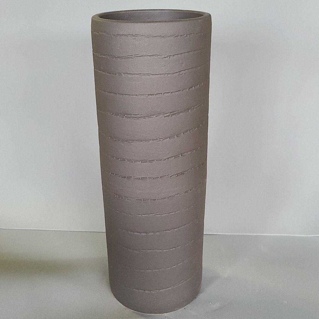 信楽焼スリム傘立て 線彫 高さ５７cm