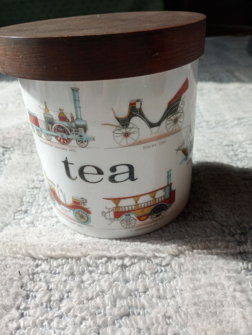 フランス ORWAL社 ティーキャニスター 乳白ガラス製 昔の乗り物の絵柄