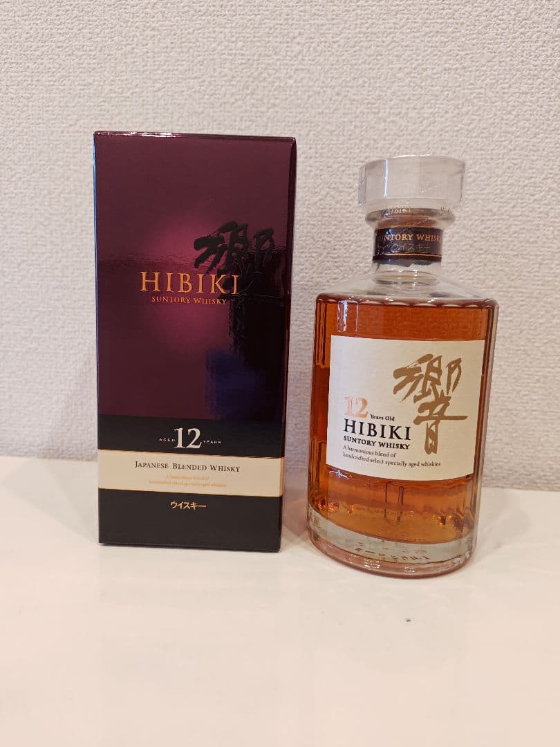 サントリー　響 12年 　500ml