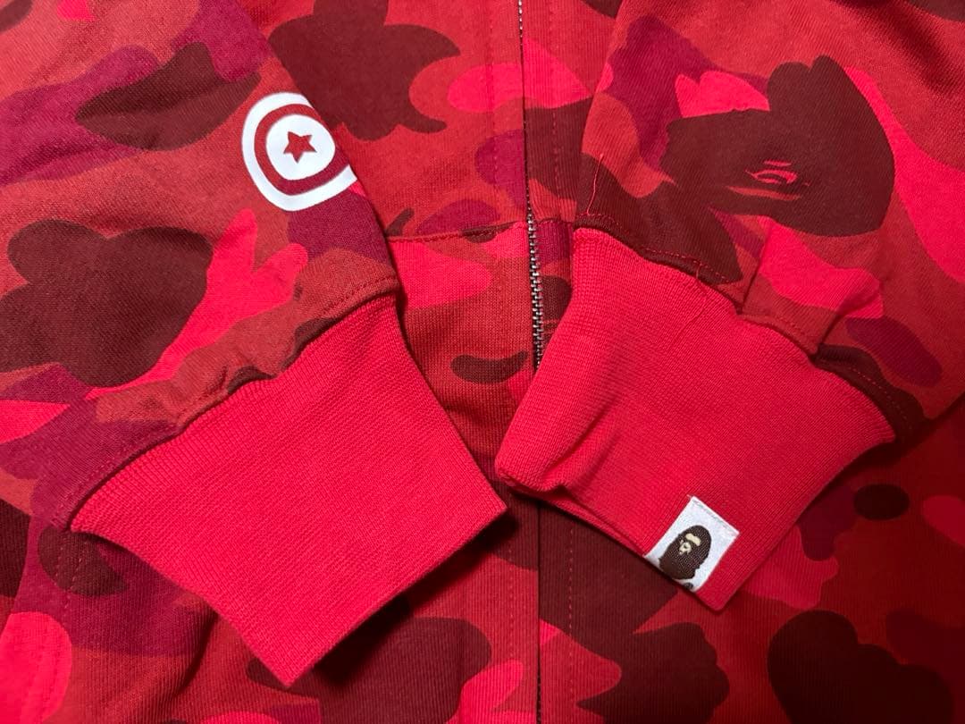 A BATHING APE シャークパーカー　Mサイズ