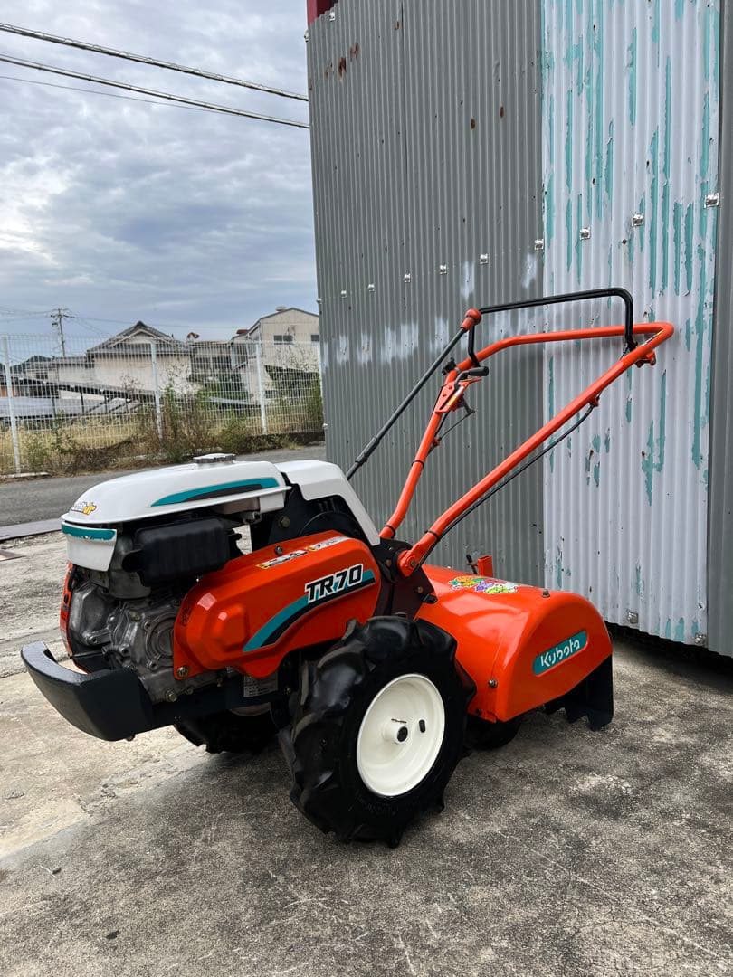 耕耘機 クボタTR70 (ガソリンエンジン)