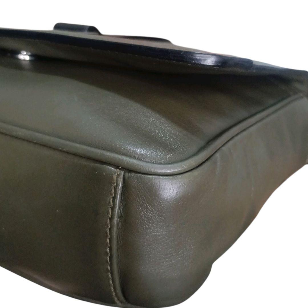 ✨Salvatore Ferragamo 羊革オールレザー メッセンジャーバッグ