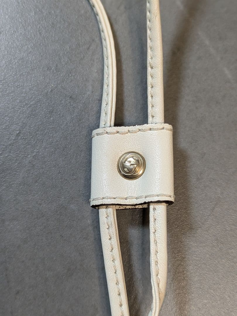 GUCCI☆ グッチ☆ホワイトファー耳あて