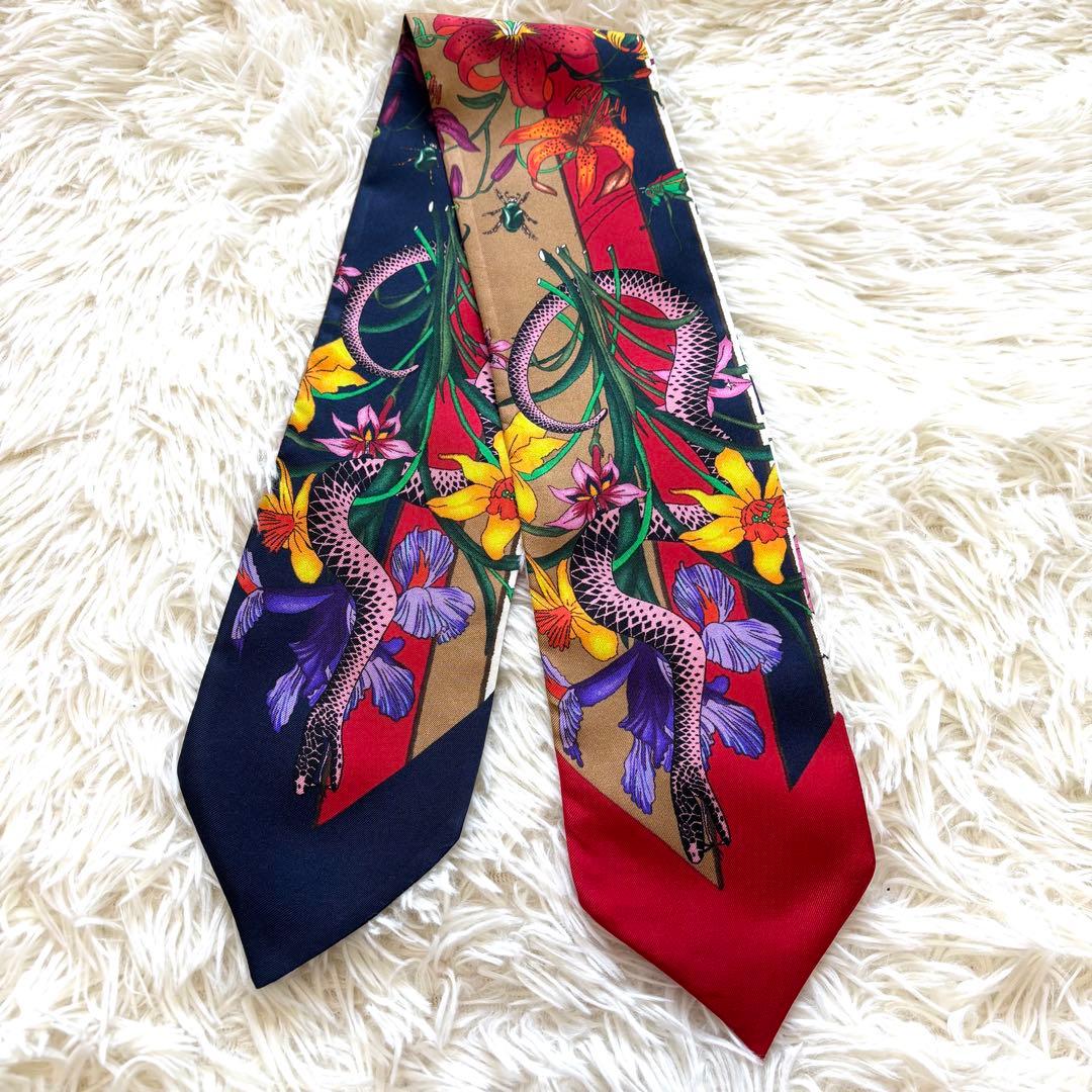 GUCCI グッチ　スカーフ　ネックボウ フローラ柄