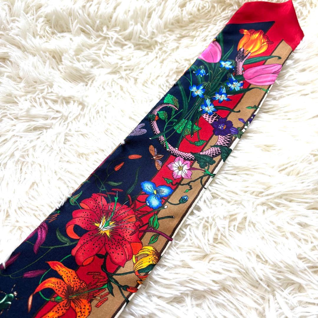 GUCCI グッチ　スカーフ　ネックボウ フローラ柄