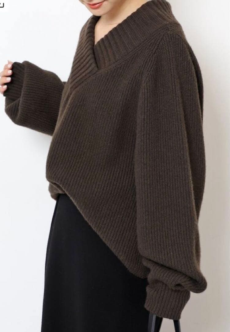 ドゥーズィーエムクラスVネックブラウン