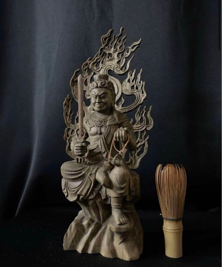 高31cm 井波彫刻　仏教工芸品　香樟材　仏師で仕上げ品　不動明王座像