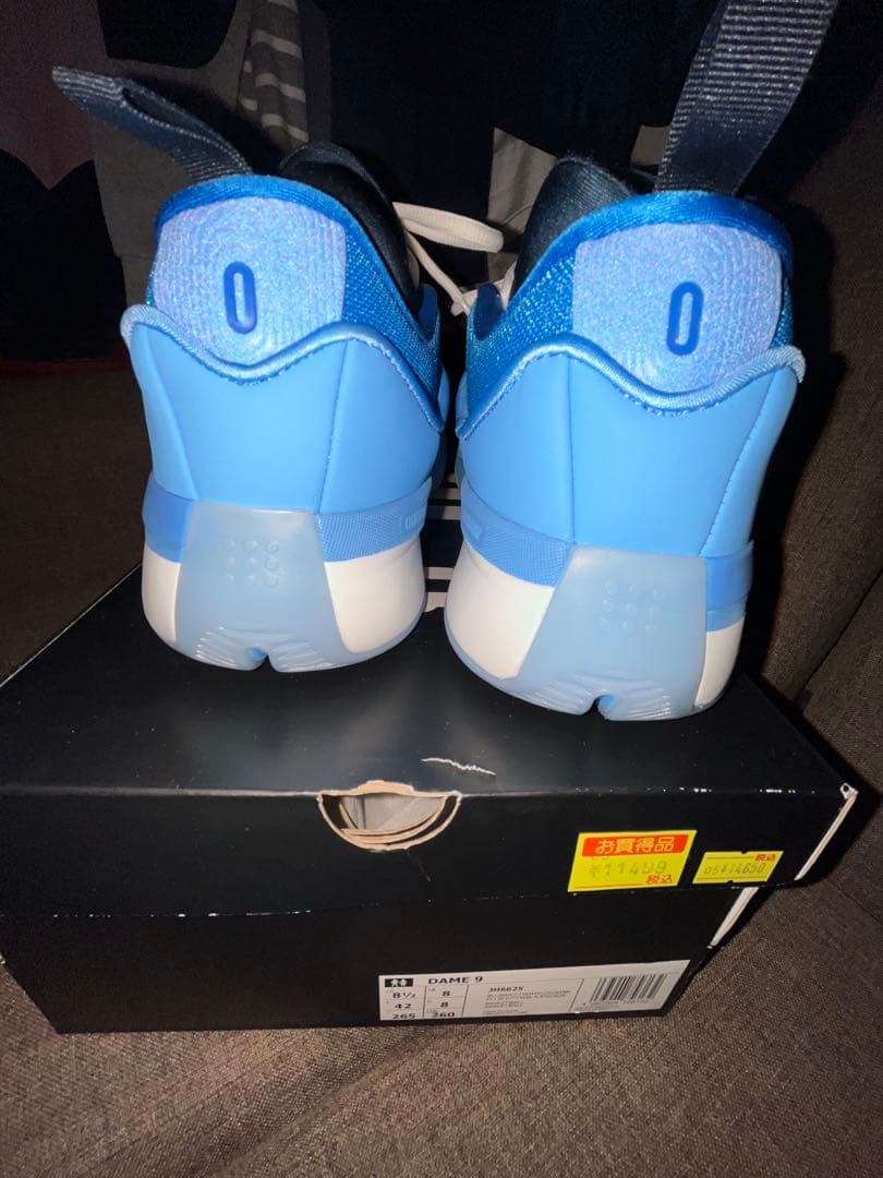 アディダス バスケットボールシューズ 青