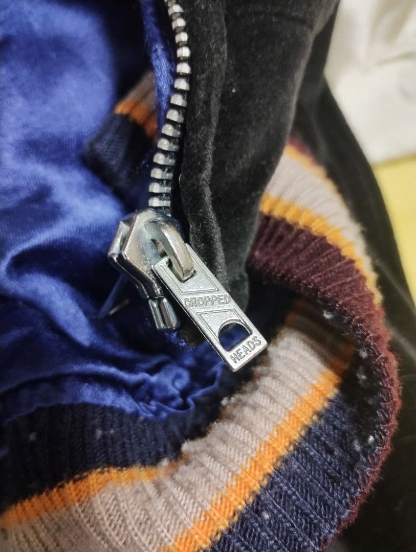 【値下げ】CROPPED HEADS スカジャン 黒 刺繍 別珍 花札