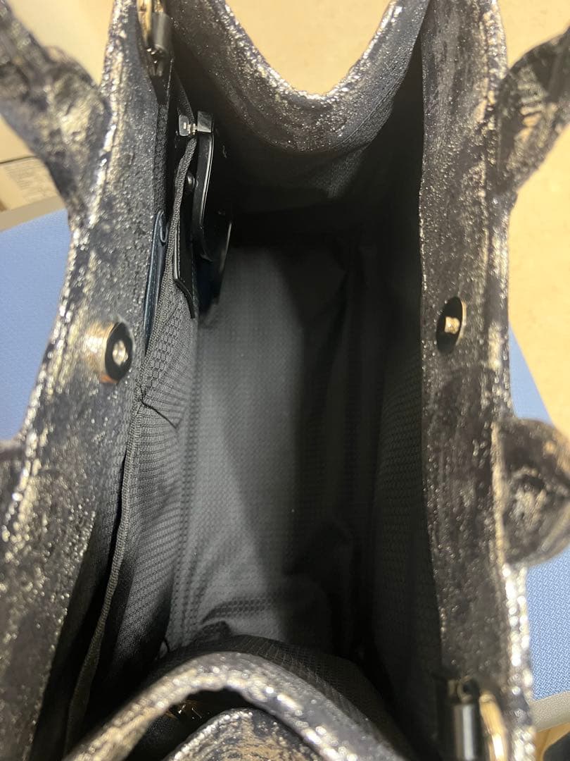 MANIUNO テクスチャー仕上げ トートバッグ