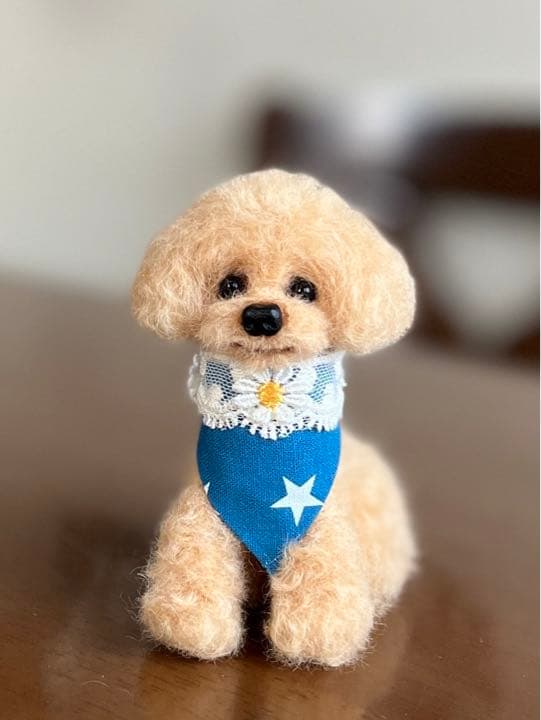 羊毛フェルト　トイプードル　アプリコット