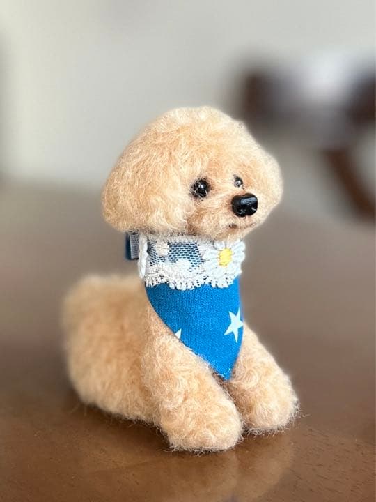 羊毛フェルト　トイプードル　アプリコット