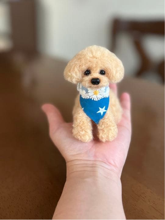 羊毛フェルト　トイプードル　アプリコット