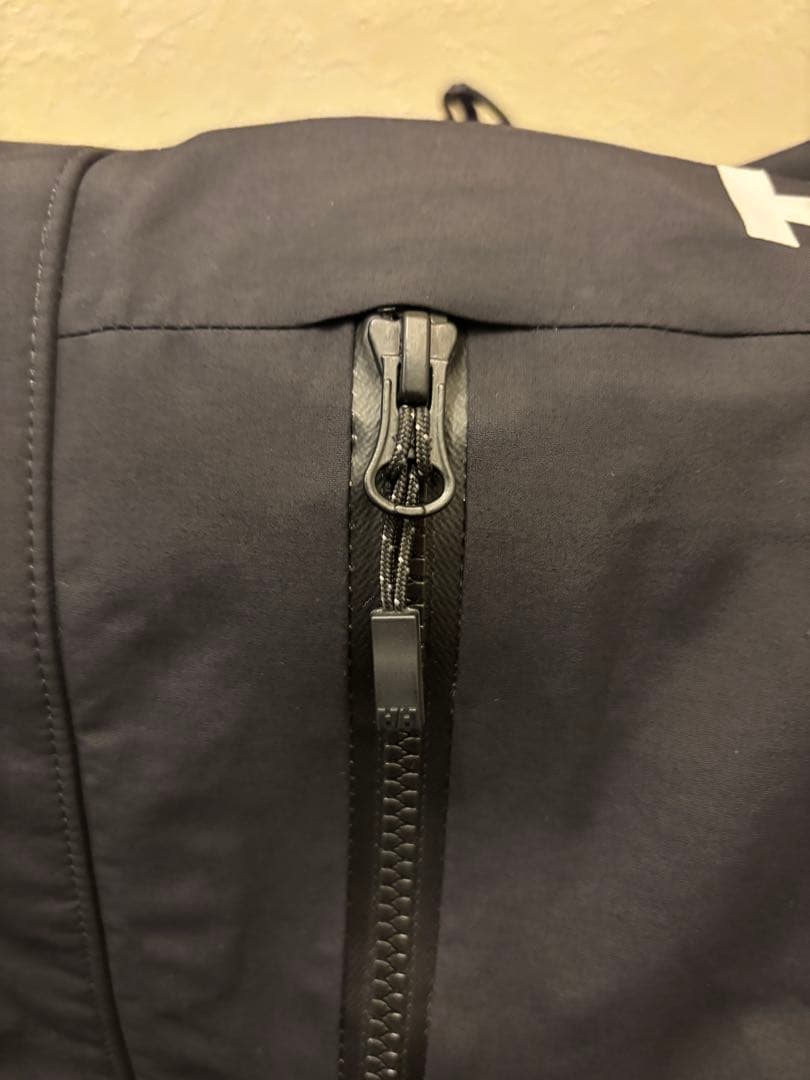 Helly Hansen マウンテンパーカー ブラック